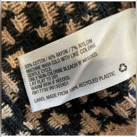 🖤 TRENDING!  Mob wife cheetah print sweater. - Picture 4 of 6